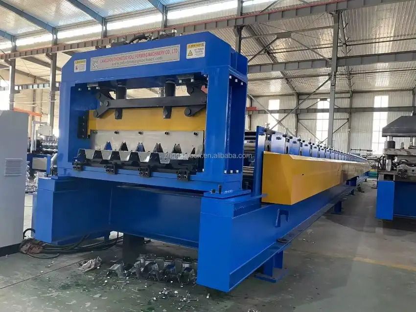 How a metal roof deck roll forming machine supports long spans